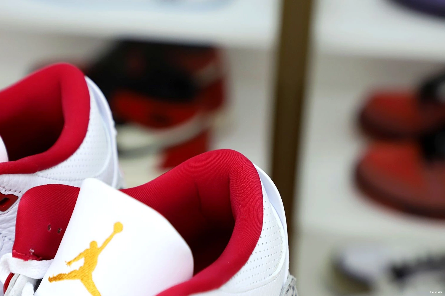 Jordan Red(CT8532-126）  3 Cardinal Retro Air 1230